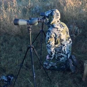 Meet your Posher, Dustin